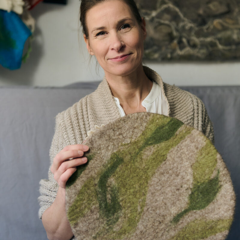 Nov rokodelski priročnik: MOKRO POLSTENJE